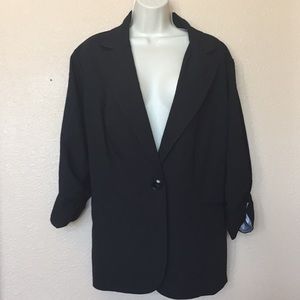 Torrid black three-quarter sleeve blazer size 3